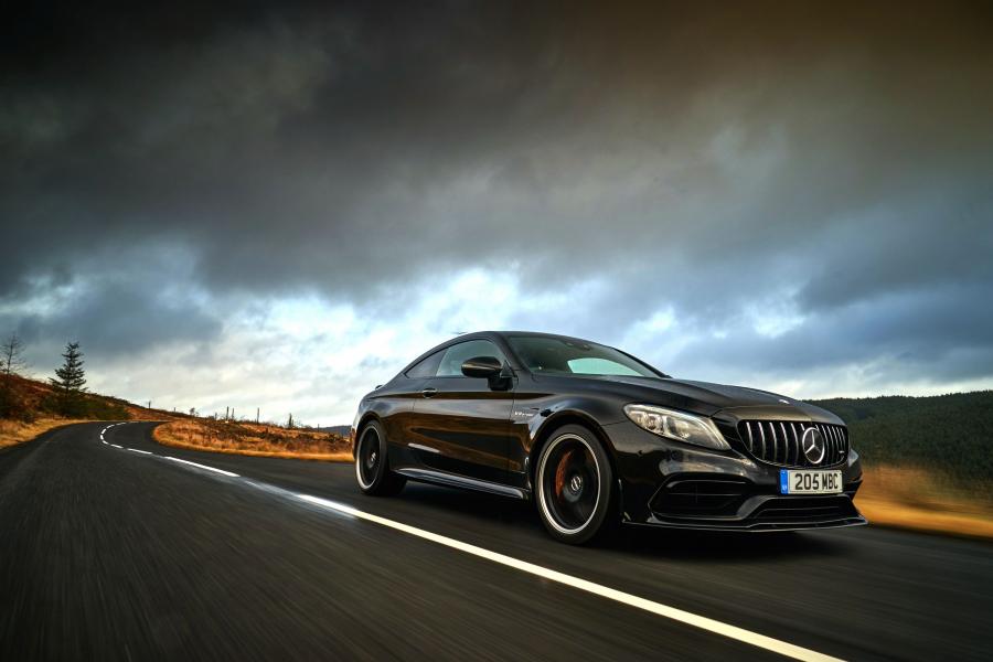  Mercedes-AMG C63 S Coupe (C205) 2018 года  (UK) (фото 14 из 40)